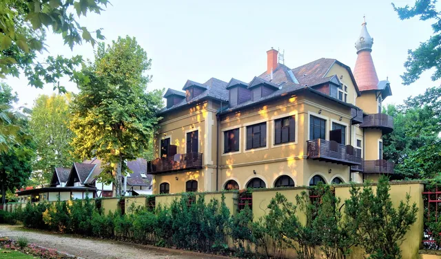 Park Hotel & Restaurant