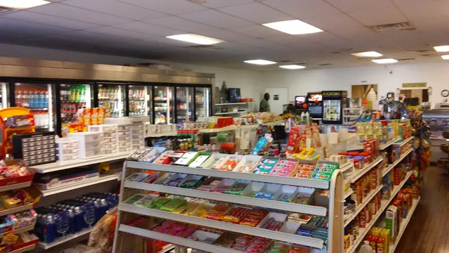 Hometown Grocery & Deli