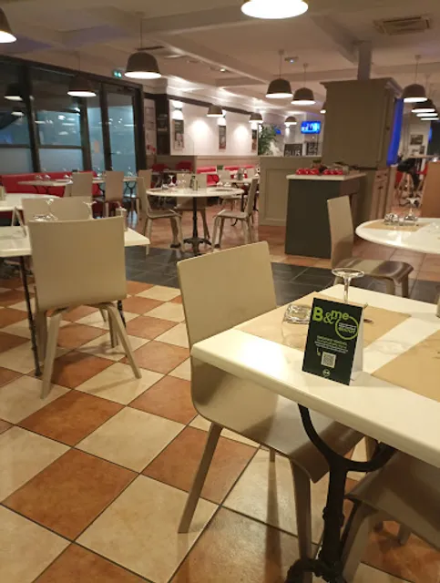 RESTAURANT B&B HOTEL Calais Terminal Cité Europe 3 étoiles