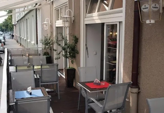 Akropolis Restaurant