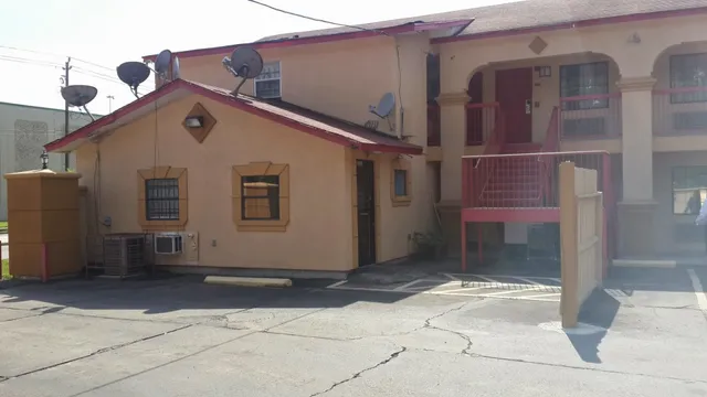 Regency Inn & Suites