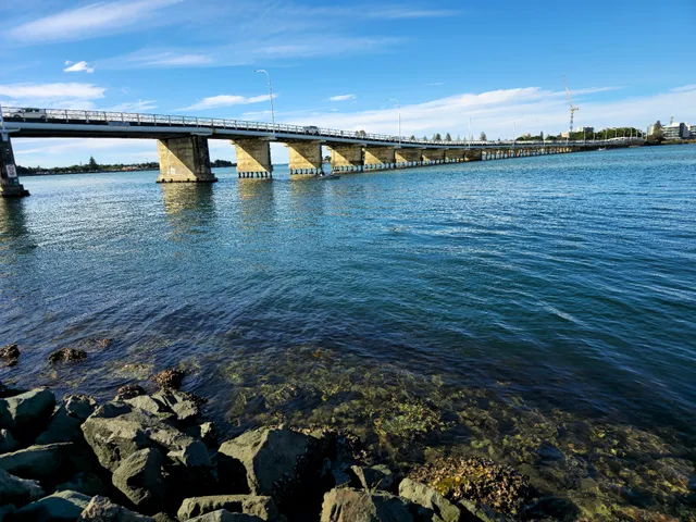 Lone Pine Memorial Park