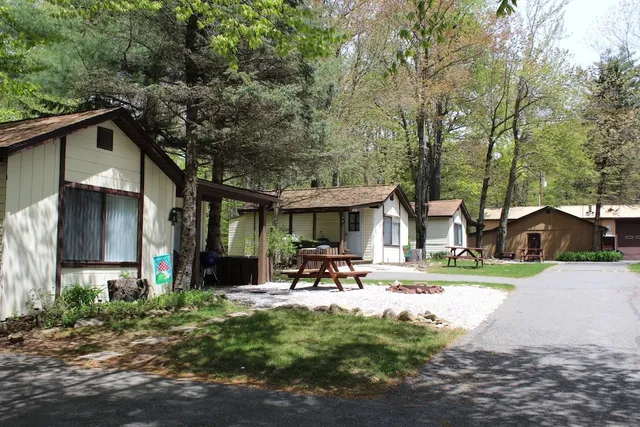 Hemlock Campground & Cottages