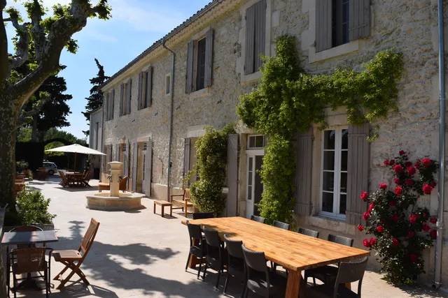 La Bastide des Amouriers : chambres d'hôtes, gîtes, piscine Vaucluse Provence Côte d'Azur