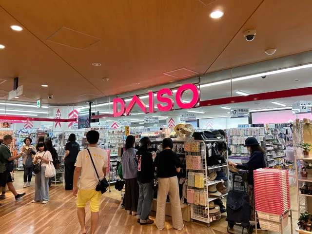 DAISO
