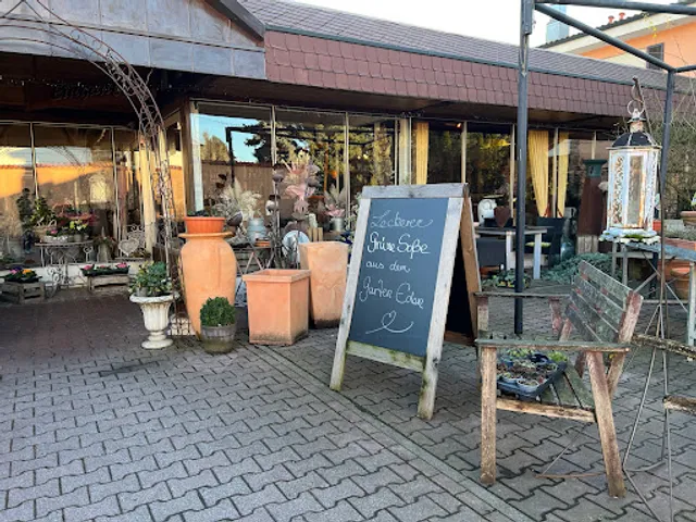 Café Im Garten Eden