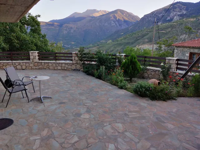 Ξενώνας Στροφυλιά