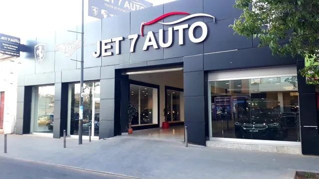 JET 7 AUTO