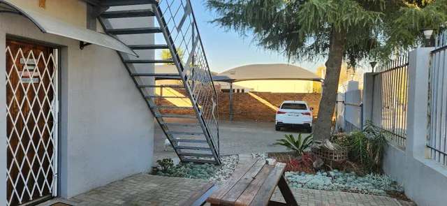 Middelbult Guesthouse by Heybert