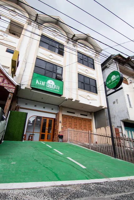 Kareem Syariah Hostel