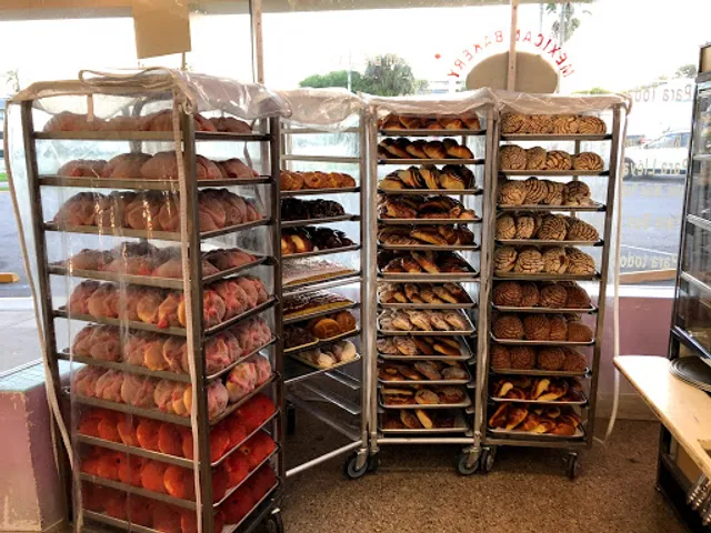 5 de Mayo Mexican Bakery