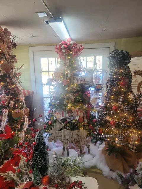 PETALS OF GRACE FLOWERS AND GIFTS