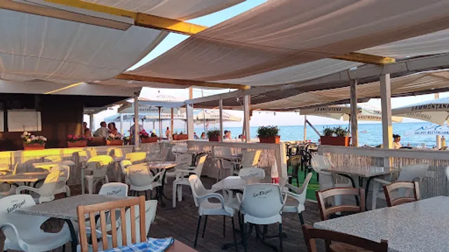 Ristorante Porto di Enea.