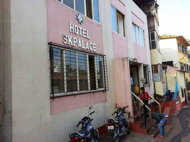 HOTEL S K PALACE