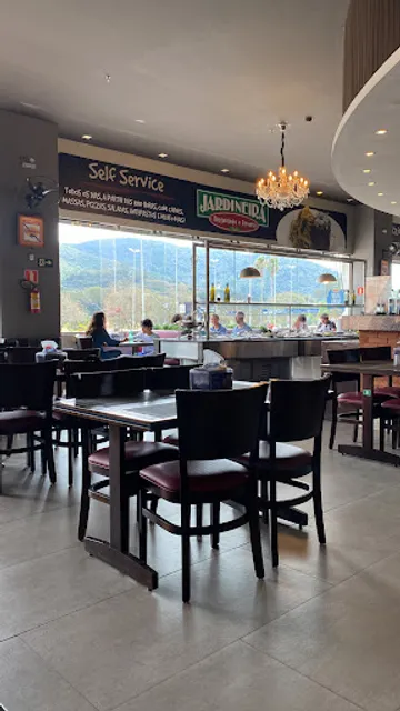 Jardineira Restaurante & Forneria