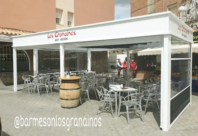 Bar Mesón Los Granainos de Herrera Oria 248