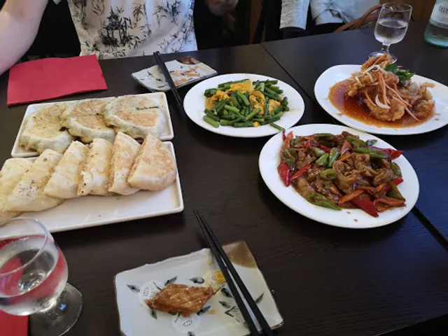 Dong Bei Si Fang Cai Chinese Restaurant