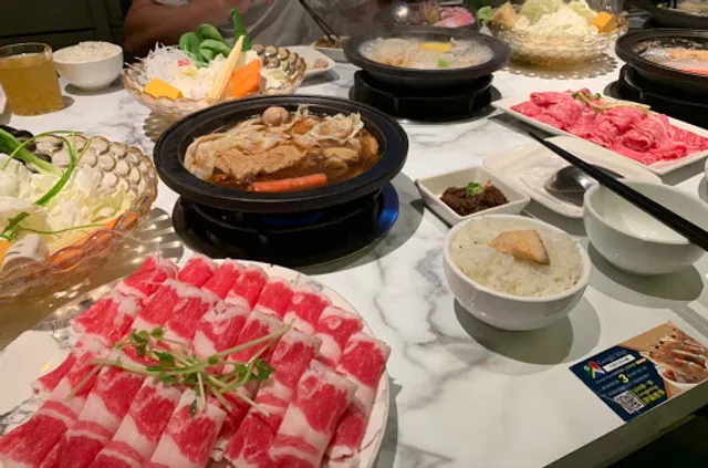 久違石頭火鍋逢甲店（收客至20:30）