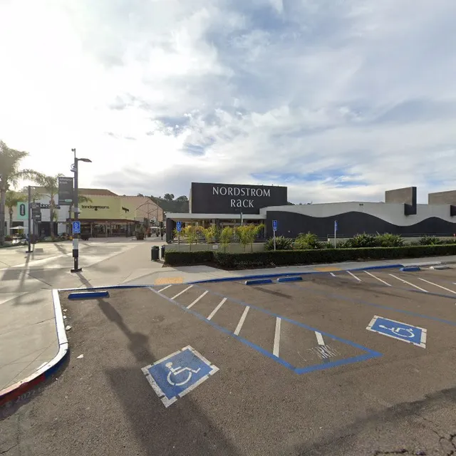 1640 Camino Del Rio N