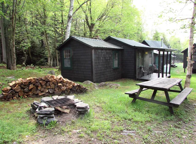 Bulldog Camps & Lodge