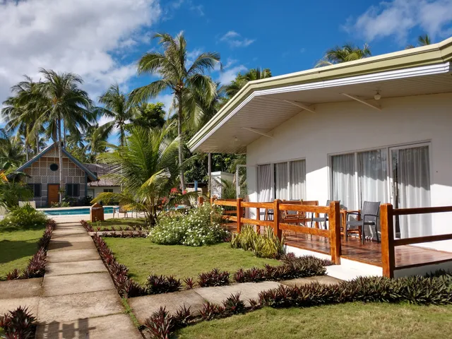 Sandingan Island Resort