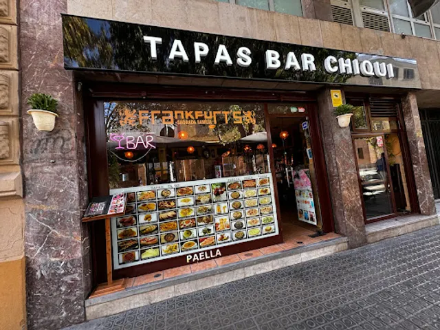 Tapes & Bar chiqui