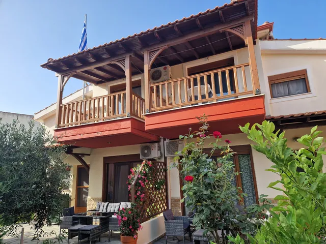 Maisonette In Paradisos Beach