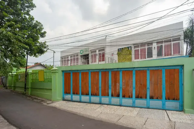 Urbanview My Home Ciracas by RedDoorz