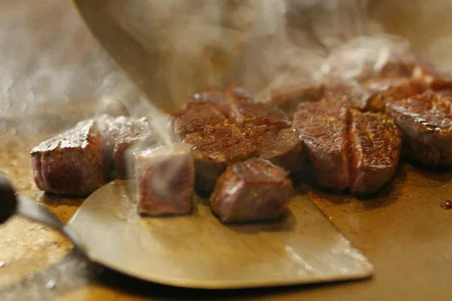 Xinbin Iron Plate Restaurant