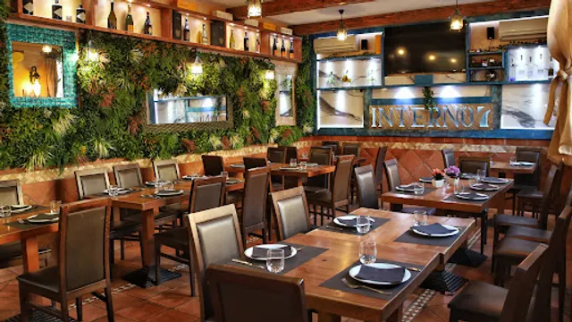 Ristorante Interno 7 Food & Drink