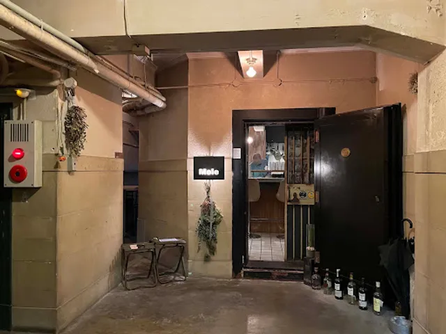 Mole&Hosoi Coffees / Mole Gallery