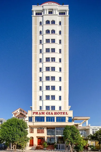 Khách Sạn Phạm Gia