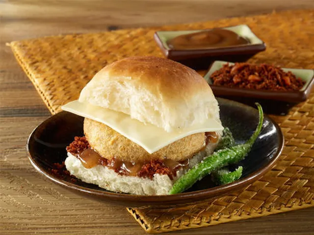 Goli Vada Pav - Hebbal