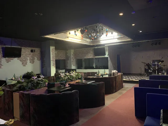 ＮＩＣＯＬＥＳ