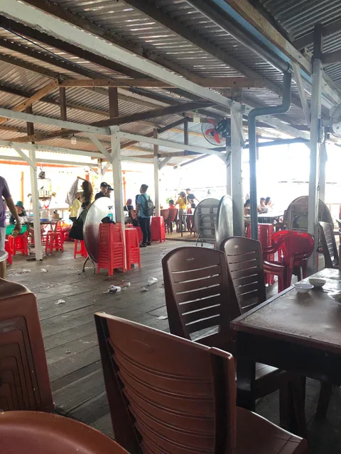 Làng Chài Bè Nổi - Nhà Hàng Ngọc Tâm - quán chặt chém