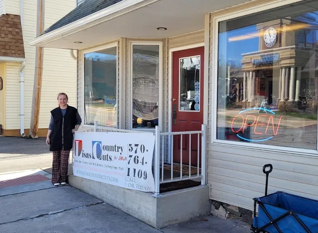 Lisa's Country cuts & Spa