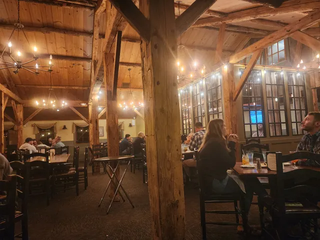 Red Fox Bar and Grille