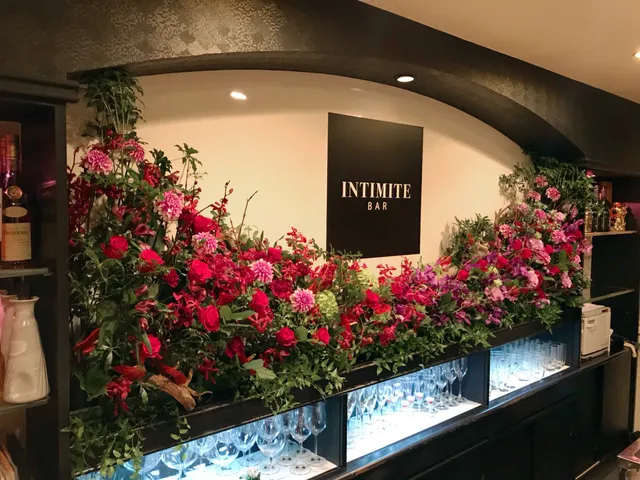 & Balloon Shop BLOSSOM Kyotogionten Flowers