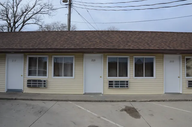 Ames Motor Lodge Motel