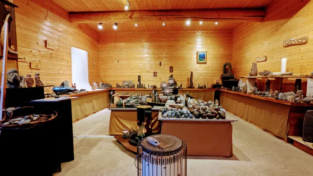 磊造ギャラリー + Chaba