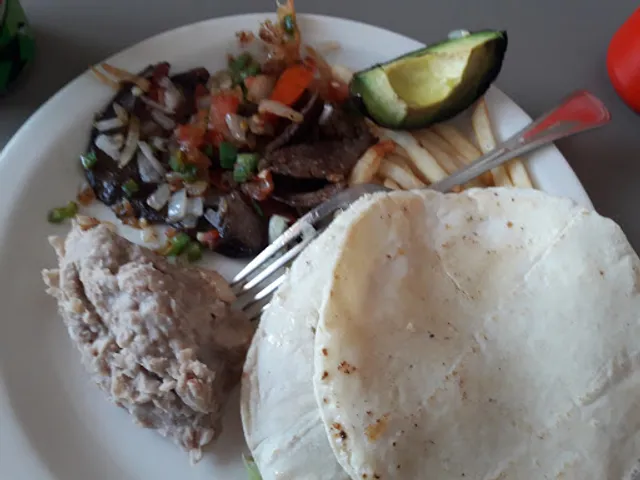 Sol y Luna Cafetería y Pasteleria