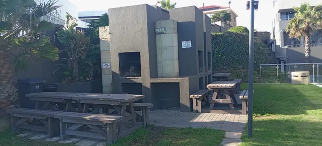 Infinity LG3 Beachfront Apartment