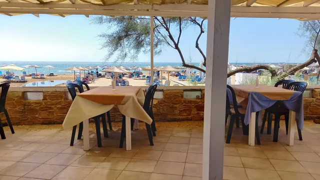 Castro Maduvala Restaurant Bar