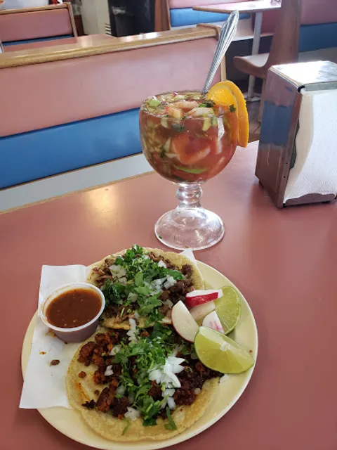 Tacos Y Mariscos El Primo