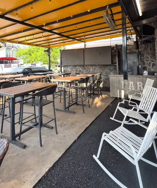 Day & Night Almeda 24HR Cafe