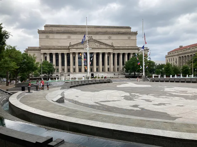 US Navy Memorial Visitor Center