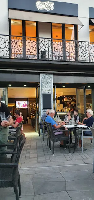 Chez Les Garçons - Le Bouillon