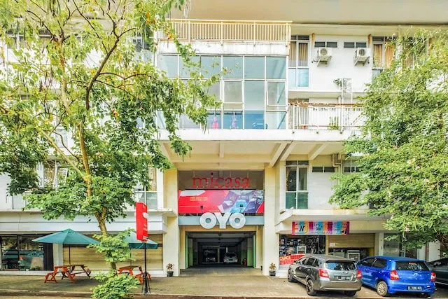 Collection O 818 Micasa Residence