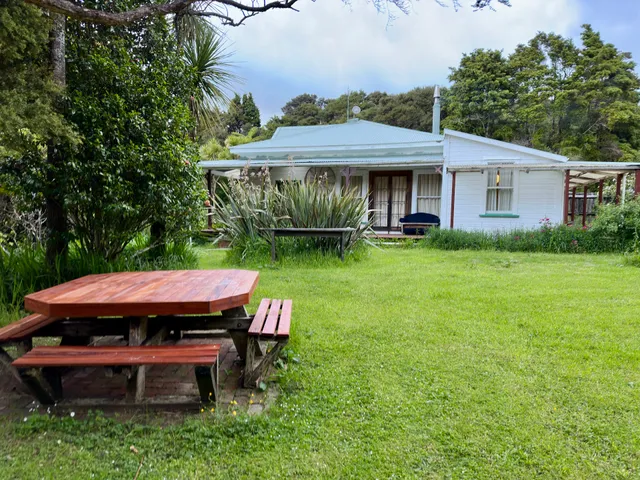 The Innlet Country Apartments, Cottages and Farmhouse Villa