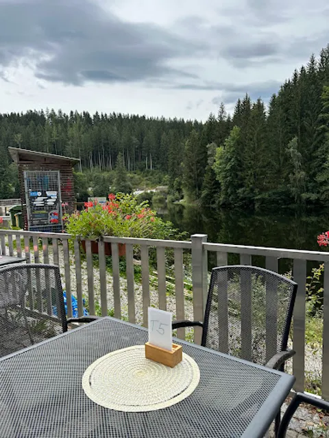 Buffet Seeblick zur Ströhbernen Brücke
